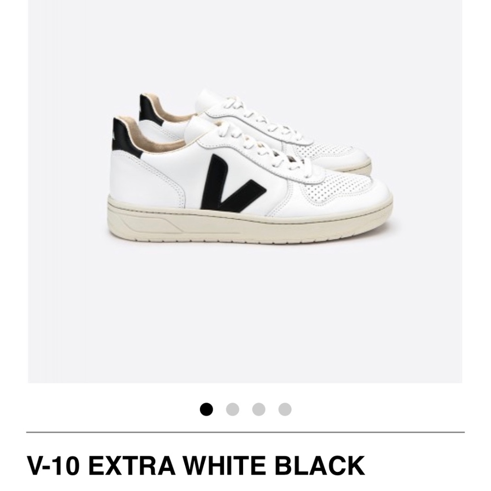 BRAND NEW IN BOX VEJA EXTRA WHITE BLACK